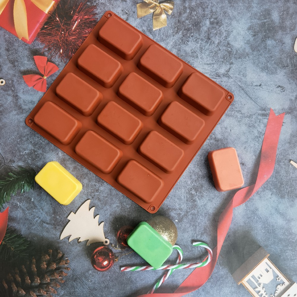 12 Cavity Square Silicone Soap - Candle Making Supplies For Beginners 评论和价格